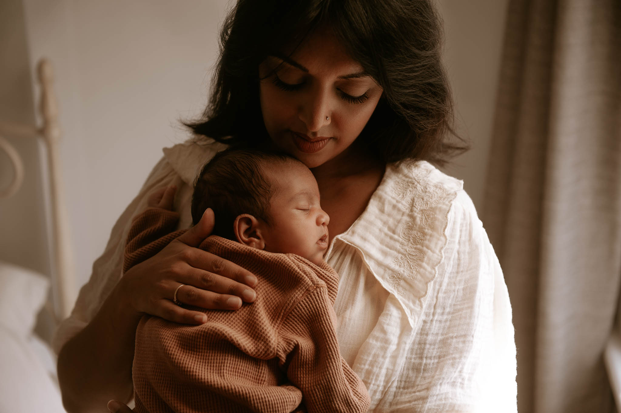 Candid and relaxed, in-home Hampshire newborn photography