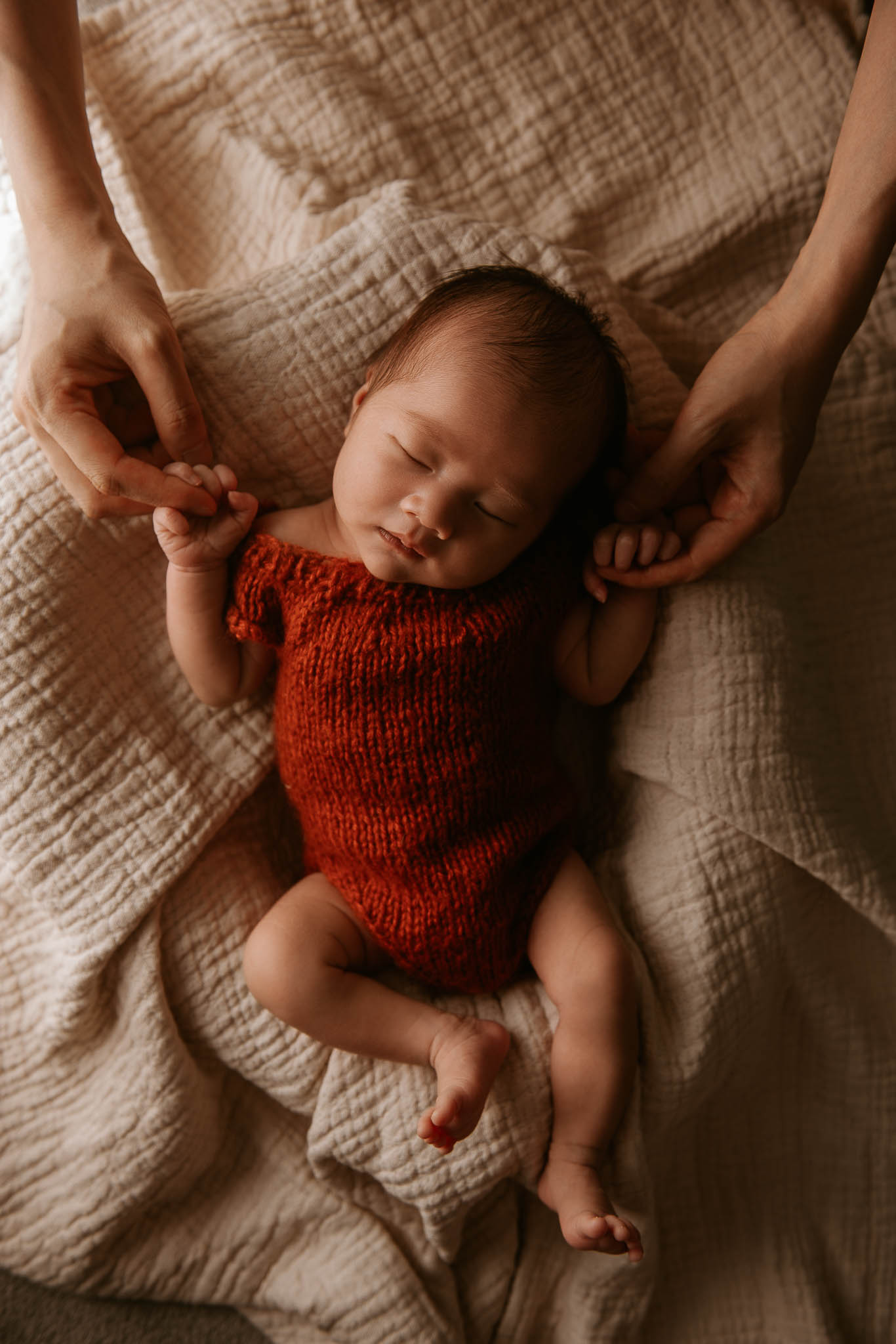 Candid and relaxed in-home Hampshire newborn photography